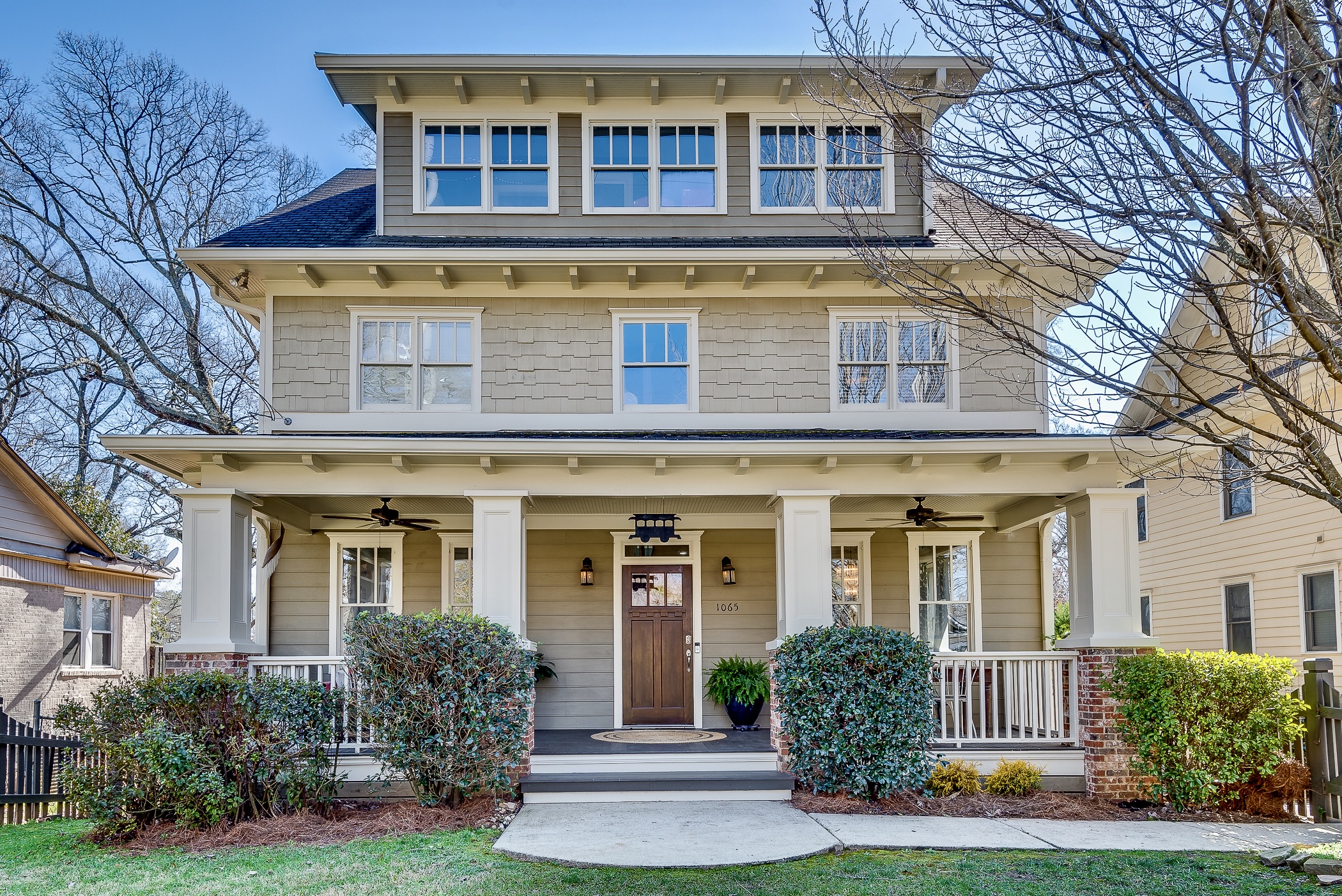 Four_level_craftsman_home_in_Ormewood_Park